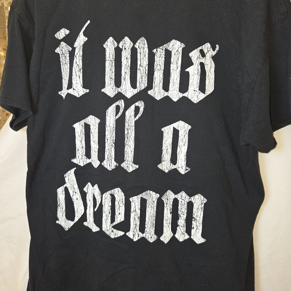 Gold and Black Short Sleeve Tee with Urban Art Flair - Picture 2 of 3